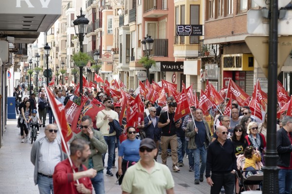 Castelló sale a la calle para reivindicar los derechos de todos los trabajadores