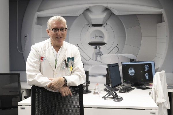 La sanidad pública se prepara para la protonterapia: más curación y menos lesiva