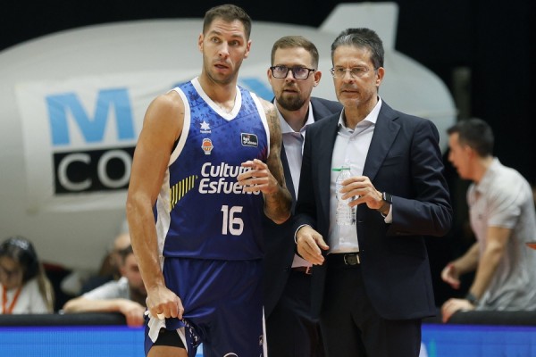 Stefan Jovic, baja ante el Surne Bilbao Basket
