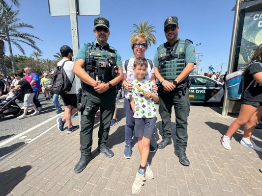 Localizado en 15 minutos un niño que se perdió en la Romería de Santa Faz de Alicante