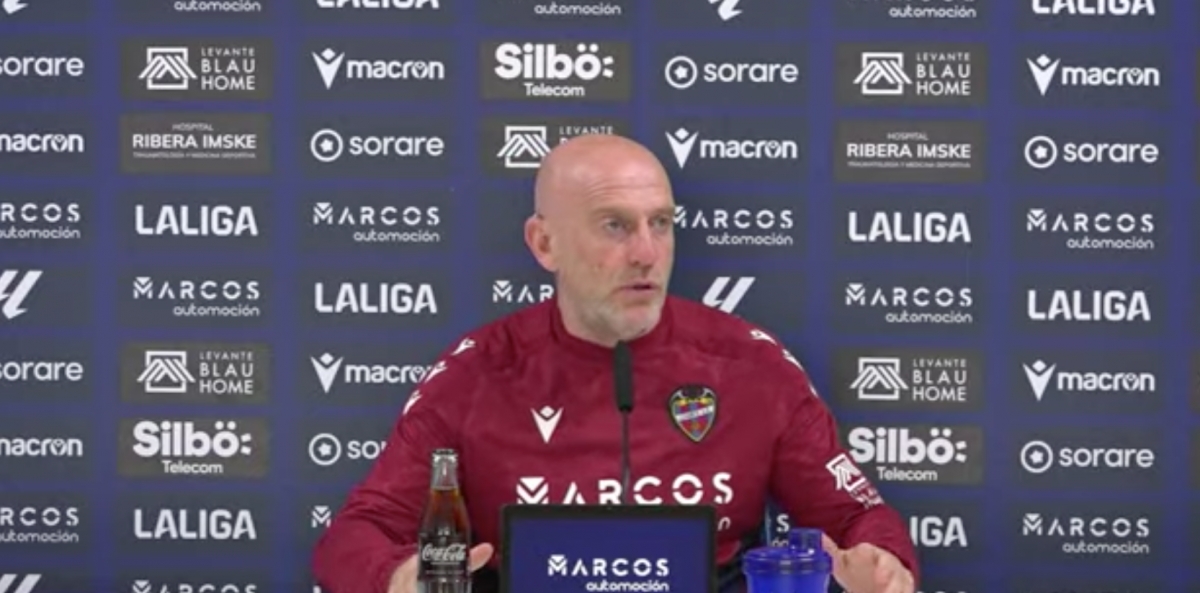 Calero: “El Tenerife viene a jugarse la vida; si no le tienes respeto, apañado vas”