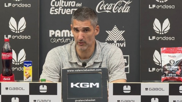 Rubén Burgos: 