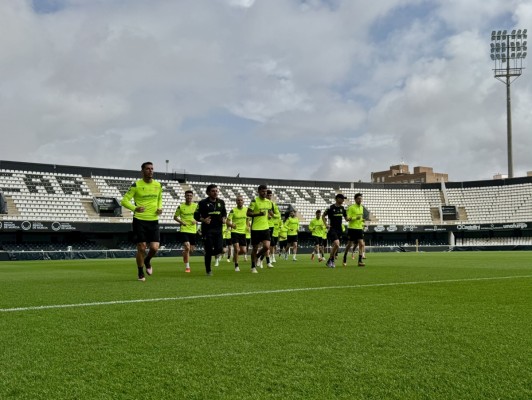 El Efesé recibe al Racing buscando un triunfo que no logra desde hace casi cinco meses