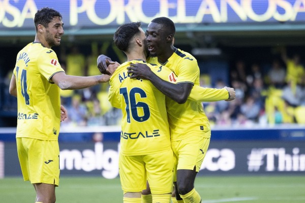 El Villarreal golea y se divierte ante Osasuna para seguir agarrado a la Champions
