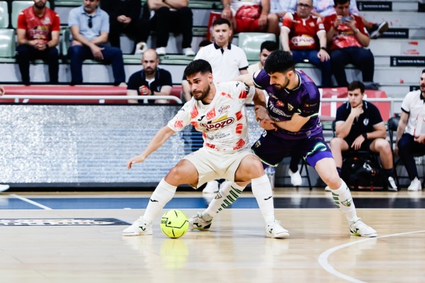 ElPozo sigue jugando con fuego y peligra su presencia en los play off por el título