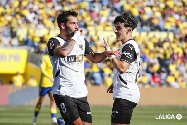 Las notas de la UD Las Palmas 2-3 Valencia CF: El olfato de Hugo Duro allana el camino