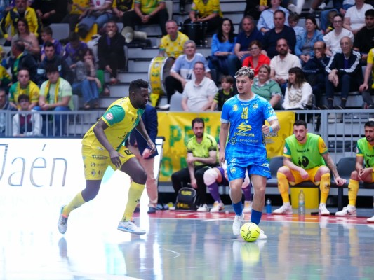 El Servigroup Peñíscola sufre una amarga derrota en Jaén a ocho segundos del final