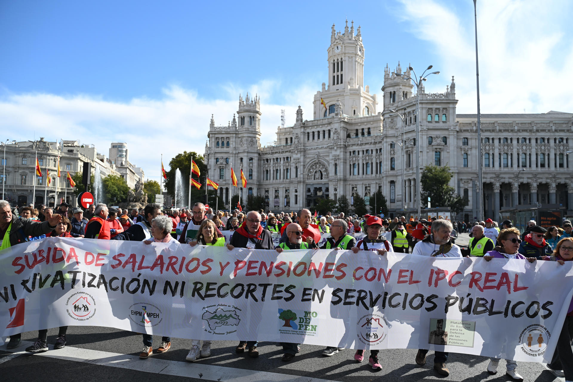 Pensionistas salen a la calle en Madrid contra la 