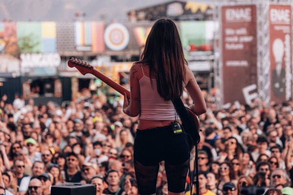 El festival Warm Up vuelve a batir récords de público en La Fica con 52.000 asistentes
