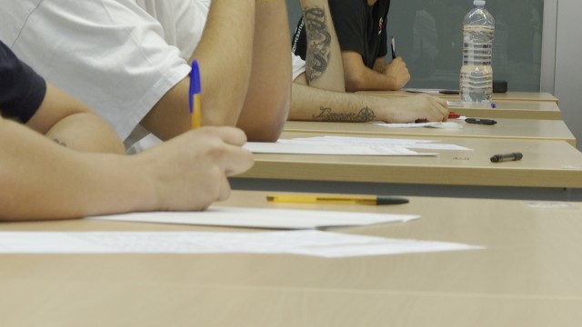 Convocadas las pruebas de valenciano de la Junta: 4 de octubre, la escrita; 18 y 25, oral