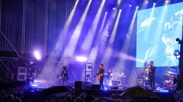Coque Malla hace vibrar Onda en una noche inolvidable de rock en la Fira

