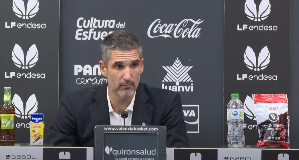 Rubén Burgos: 