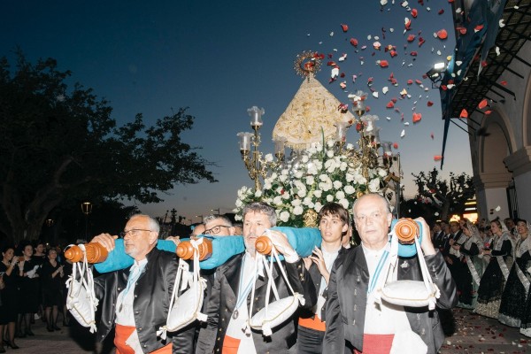 Castelló rinde culto a la Mare de Déu del Lledó en su día grande con el traslado de la imagen a la Basílica
