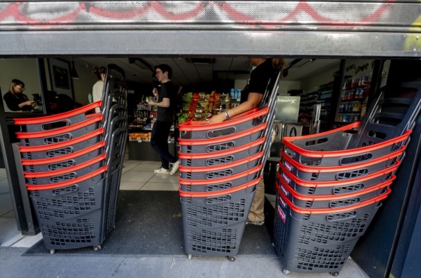 La patronal de supermercados cifra en 53 millones los daños generados por el apagón