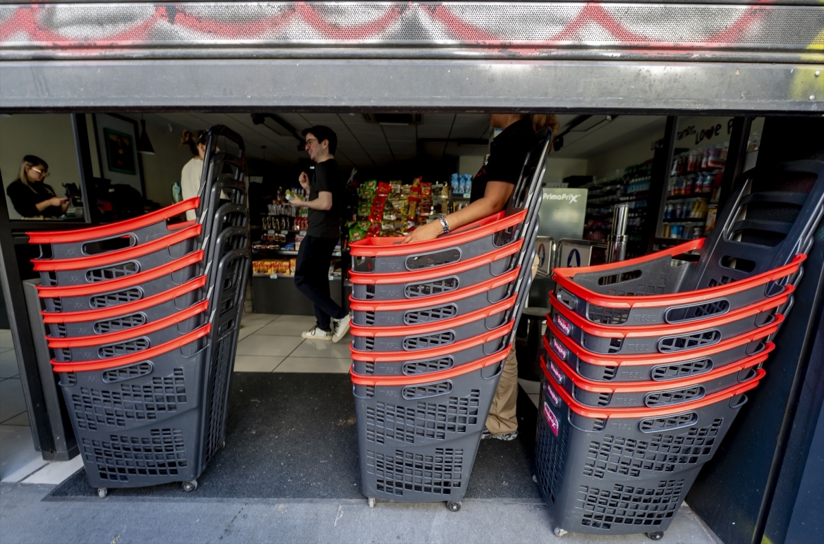 La patronal de supermercados cifra en 53 millones los daños generados por el apagón