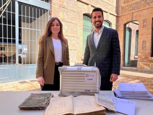 El Archivo Regional velará por la memoria de la Cárcel Vieja: recibe los documentos hallados durante su rehabilitación