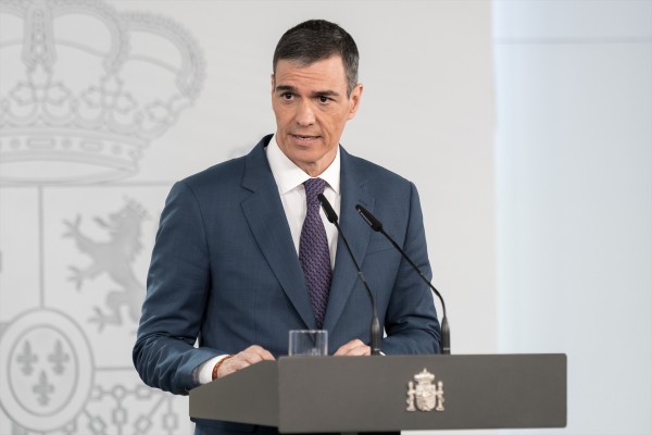 Sánchez anuncia una consulta pública sobre la OPA de BBVA a Banco Sabadell