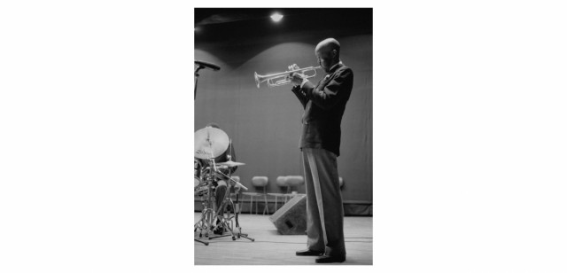 Una exposición recupera las fotografías de Esther Cidoncha para retratar la escena reciente del jazz