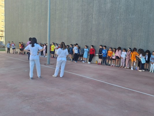 Vila-real fomenta los hábitos saludables y el deporte entre los escolares con el centro Dolores Cano Royo