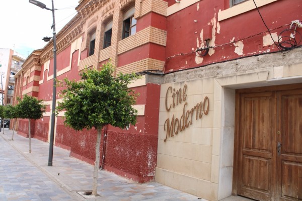 El Teatro Cine Moderno de San Pedro del Pinatar 'blinda' sus fachadas al ser declarado Bien Inventariado