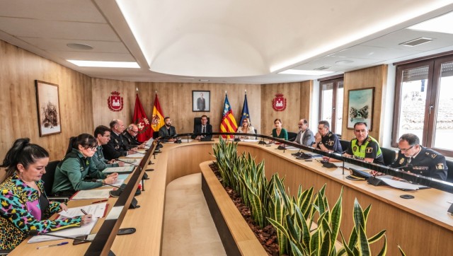 Elda y Petrer sumarán 800 efectivos de la Policía Nacional en sus fiestas de Moros y Cristianos