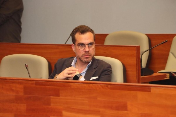 Vox Torrent vuelve a exigir el acta de concejal a Guillermo Alonso y reclama su cese del gobierno local