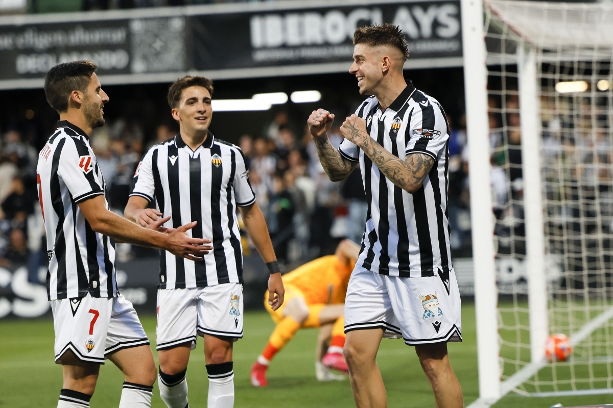 CD Castellón 4 Real Sporting 3