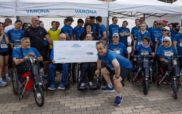 Entrega de la Beca Varona en la Carrera de las Empresas