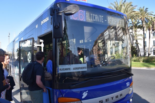 Hosbec advierte de la repercusión de la huelga de transporte de viajeros en aeropuertos