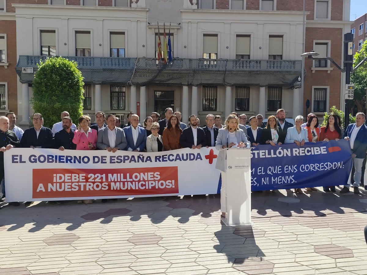 Reivindicación de los populares en la plaza Mayor de Castelló.