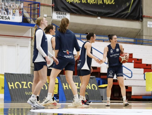 El Hozono Jairis recibe al Baxi Ferrol siendo claramente favorito en la Liga Femenina Endesa 
