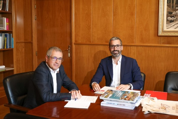 Lucas (PSOE) traslada al 'número dos' del Ministerio, Hugo Morán, que el Trasvase es 