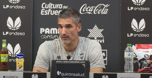 Rubén Burgos: 