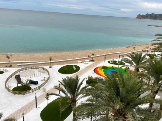 Alicante, la provincia con más banderas azules: Dénia, Altea y Guardamar estrenan distintivo
