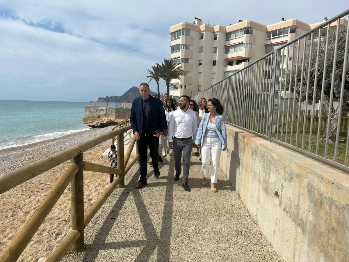 Altea estrena el nuevo tramo de la senda peatonal de Cap Negret