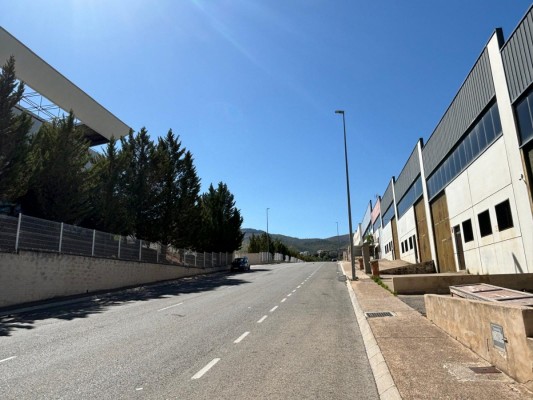 Así está el empleo industrial en l’Alcoià-el Comtat: copa el 44% de los contratos y el 24% del desempleo