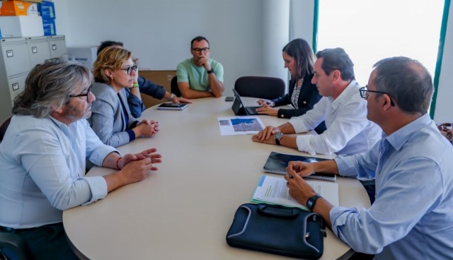 Rosa Cardona anuncia la eliminación del emisario de aguas residuales que atraviesa el Arenal de Xàbia