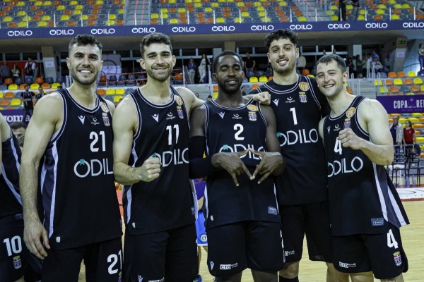 El Odilo Cartagena, que peleará por subir a la ACB, cierra la fase regular en Torrelavega