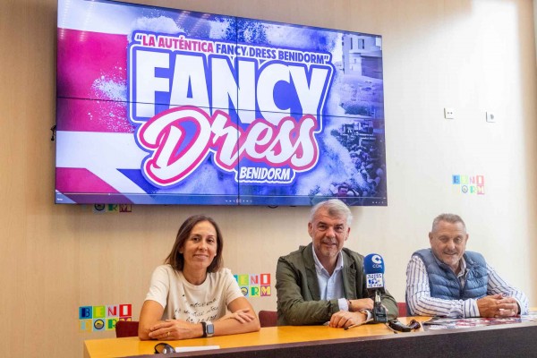 La 'Fancy Dress Benidorm' espera 30 carrozas y 30.000 asistentes