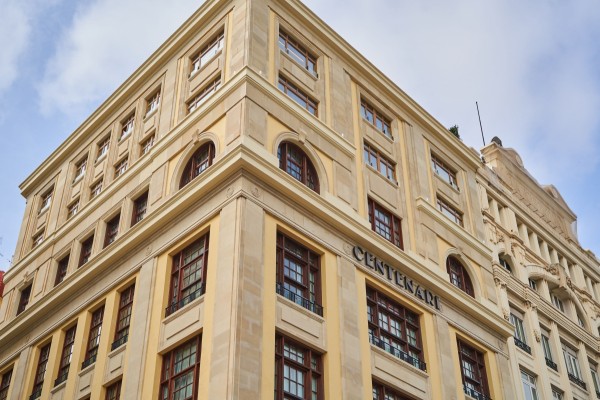 Abre el nuevo hotel de Marriott en la Plaza del Ayuntamiento de València 