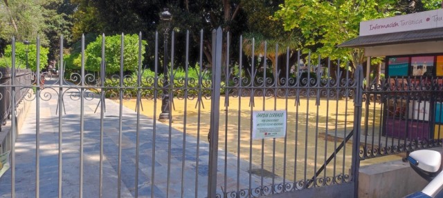 Murcia cierra el jardín de Floridablanca y otros parques ante la previsión de tormentas