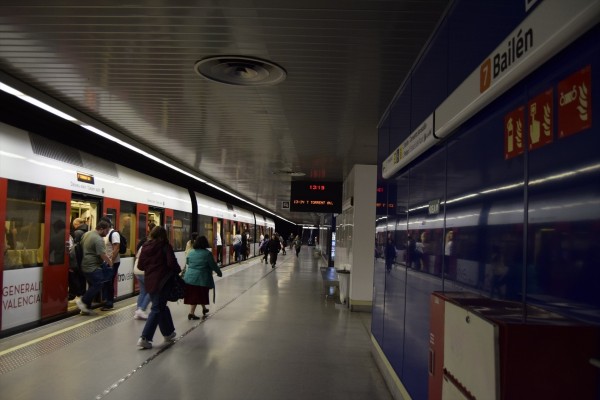 El metro sufre apagones durante dos horas en varias estaciones
