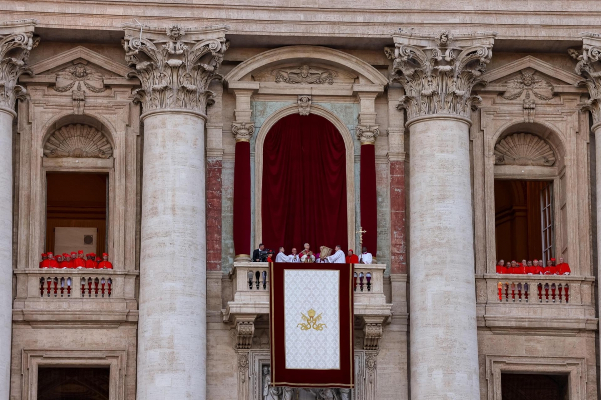 El Papa habla desde la Basílica de San Pedro. - Foto: EFE/EPA/ANDREA SOLERO El Papa habla desde la Basílica de San Pedro.