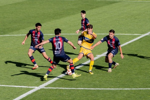 El Yeclano recibe al Villarreal B tratando de salir del descenso a la Segunda RFEF