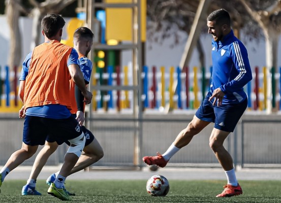 La Unión Atlético juega en Torrent este sábado y el UCAM CF en Riazor frente al filial del Deportivo de La Coruña el domingo