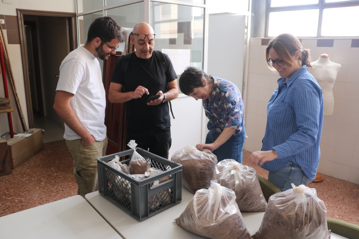 Las obras en la plaza de la Iglesia y Cisterna de Quart de Poblet sacan a la luz indicios arqueológicos romanos