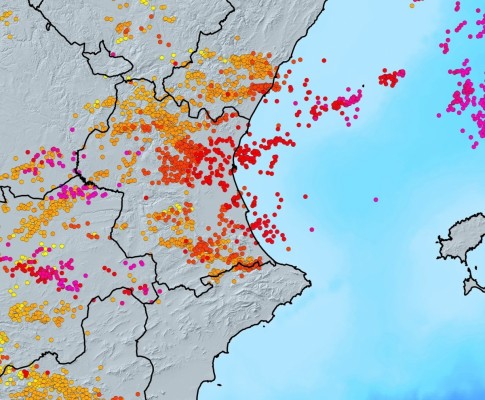 La tormenta del jueves deja el impacto de 1.432 rayos en la Comunitat Valenciana, la mayoría en la Serranía