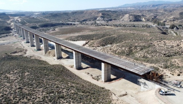 Empieza a implantarse el sistema de comunicaciones en el AVE Murcia-Almería: adjudicada la instalación por 30 millones