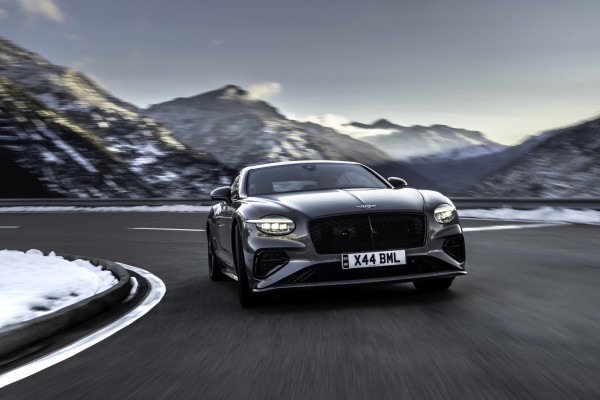 El nuevo Bentley Continental GT se prueba con eFuels

