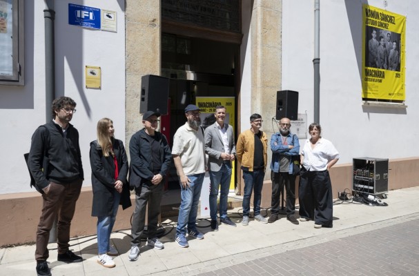De la fotografía al circo o el humor: el ECO Les Aules abre sus puertas en la Nit de l'Art de Castelló